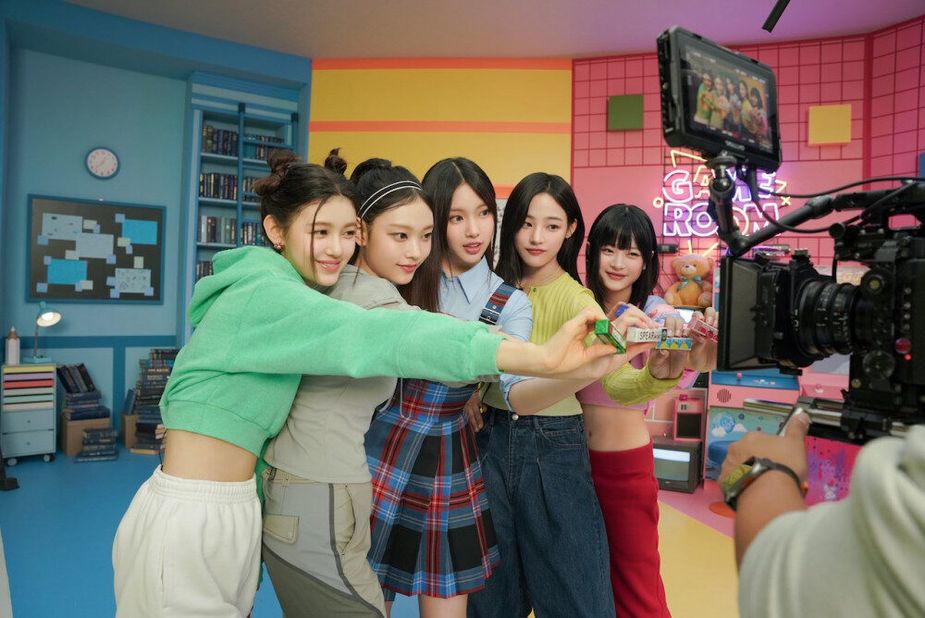 1699911344-newjeansmain