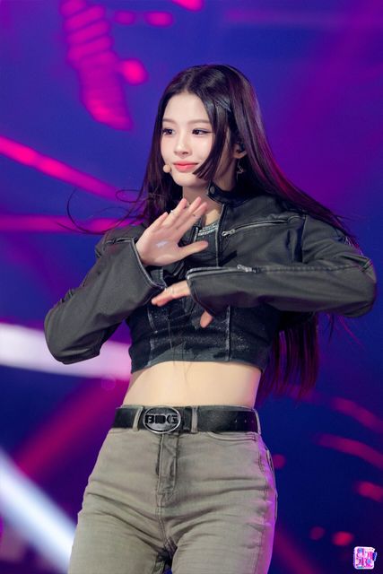 65d592b3c138a50a0a6a13ec-p